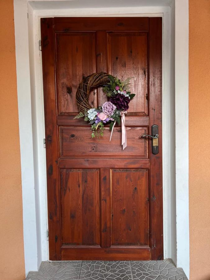 Apartman Elen - 6 Luzek, 86 M2 Decin Extérieur photo
